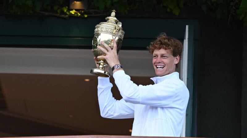Actualmente ocupa la primera posición en el ranking mundial de la ATP, siendo el primer italiano en conseguirlo. Es el campeón vigente del Abierto de Australia, del Abierto de Estados Unidos y del Campeonato de Wimbledon. Foto: Winbledon.