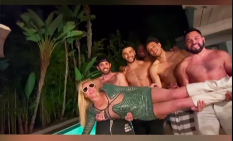 La princesa del pop, ‘Britney Spears’, preocupó a sus fans tras su reciente fiesta de divorcio