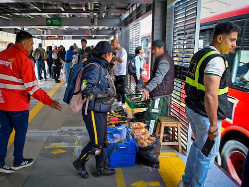 Por fin se ven los pasillos: Estación de la Caracas quedó despejada tras operativos contra vendedores informales