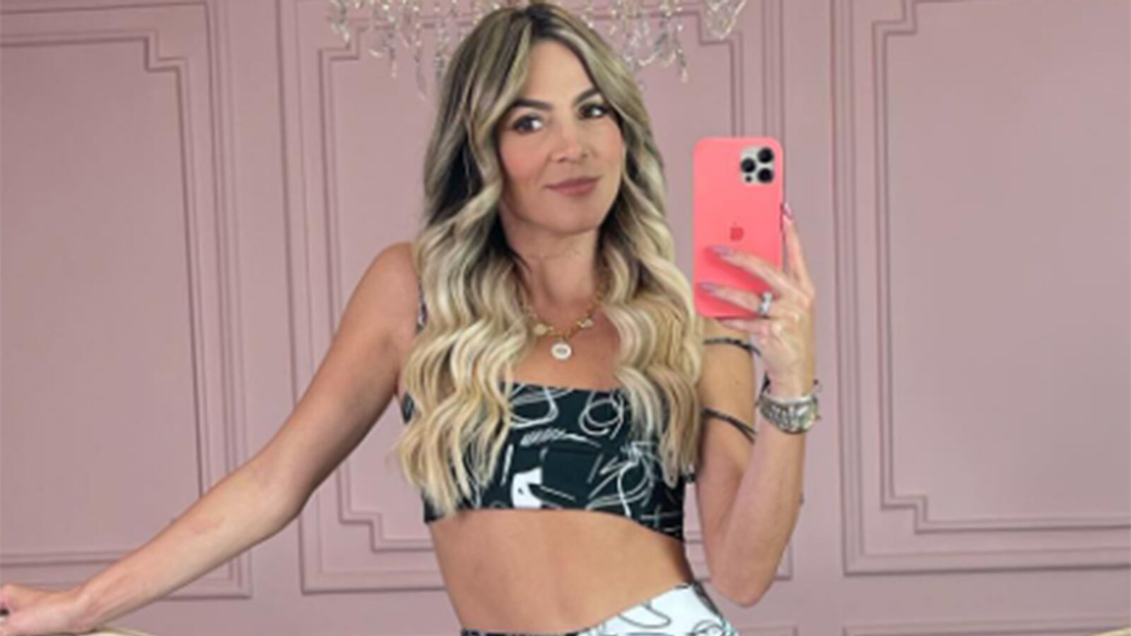 Mabel Cartagena grabó el caos vivido en el aeropuerto por crisis de Viva Air.