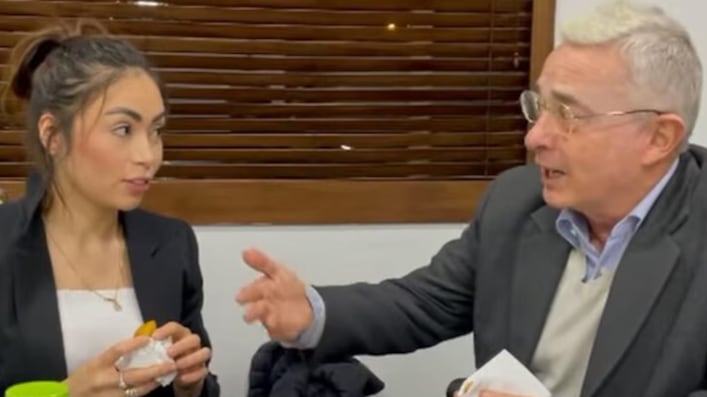 Internautas crean memes de Álvaro Uribe en la cárcel con ‘Epa Colombia