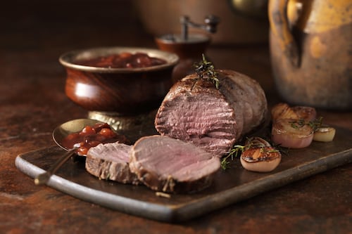 El plato navideño que conquista diciembre: así se prepara el Lomo al Vino y Cacao