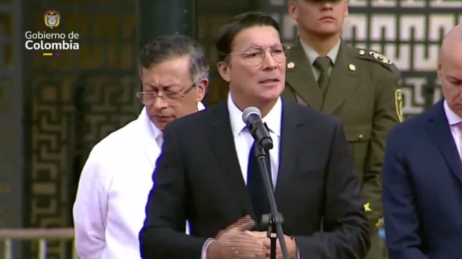 El registrador Hernán Penagos frente al presidente Gustavo Petro