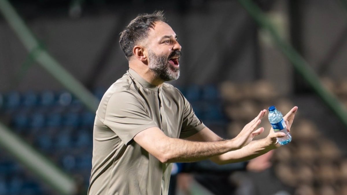 El Comité Disciplinario de la Dimayor decidió aplicarle varias fechas de suspensión y una multa al DT de Deportivo Pasto.