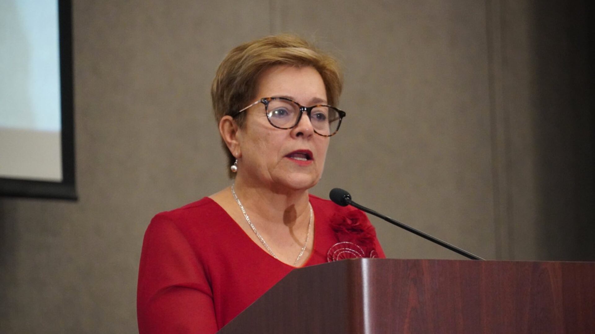 Ministerio del Trabajo anunció que contratos por prestación de servicios se acaban: “no es justo”