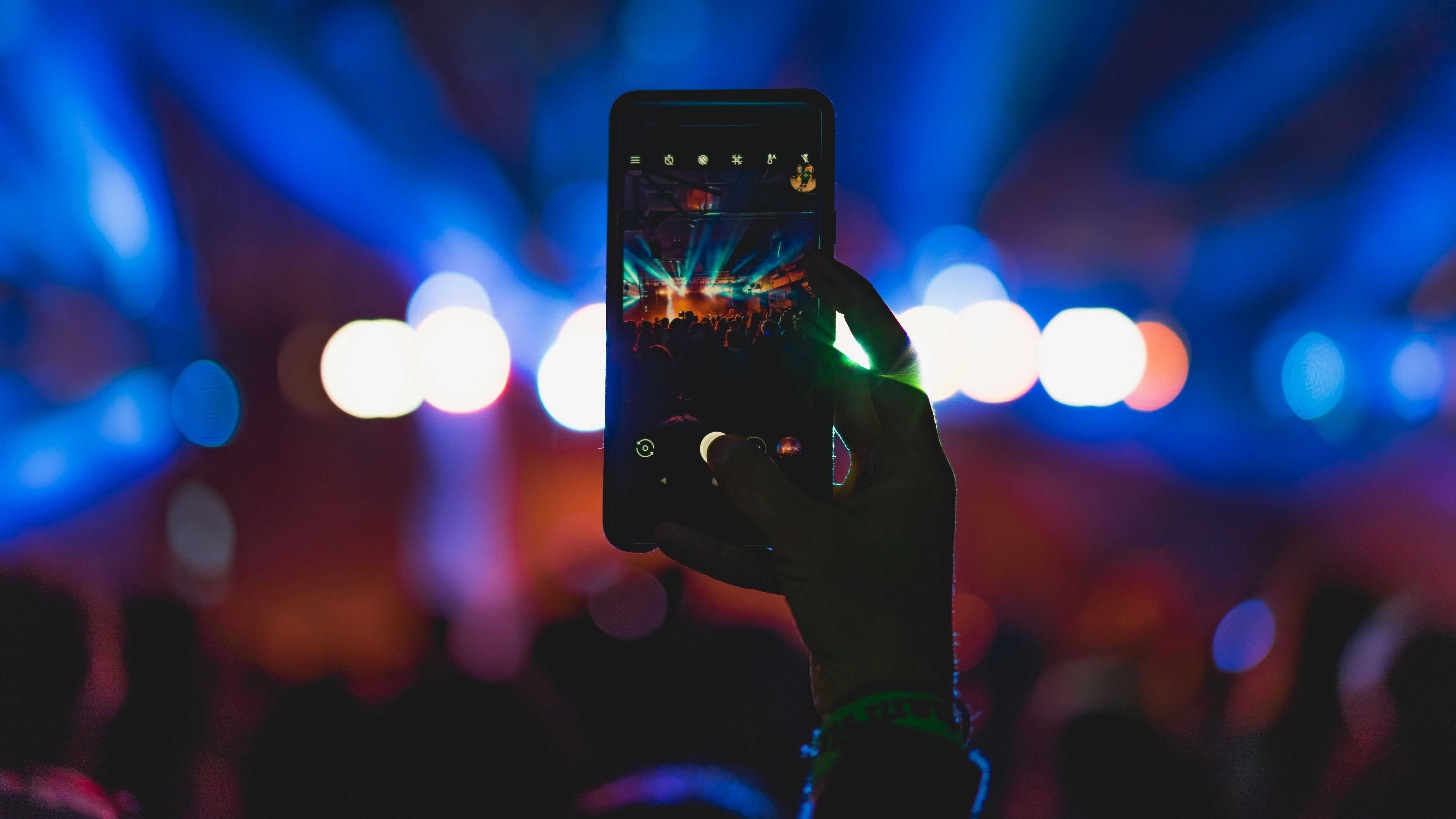 Si bien no podemos escapar completamente de la vigilancia en la era digital, podemos hacer mucho para protegernos y garantizar que nuestros datos permanezcan seguros.