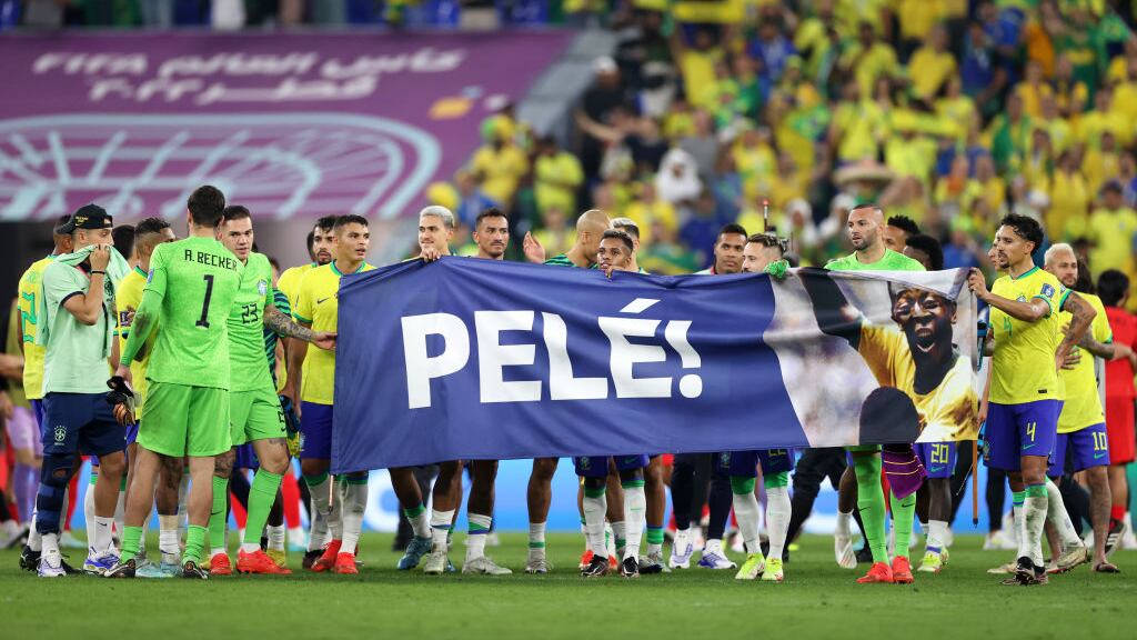 Pelé no fue olvidado por Brasil y Neymar comandó homenaje en su nombre