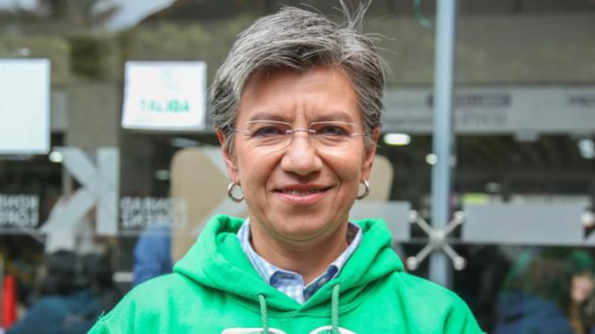 Influenciador se viralizó por disfrazarse de Claudia López