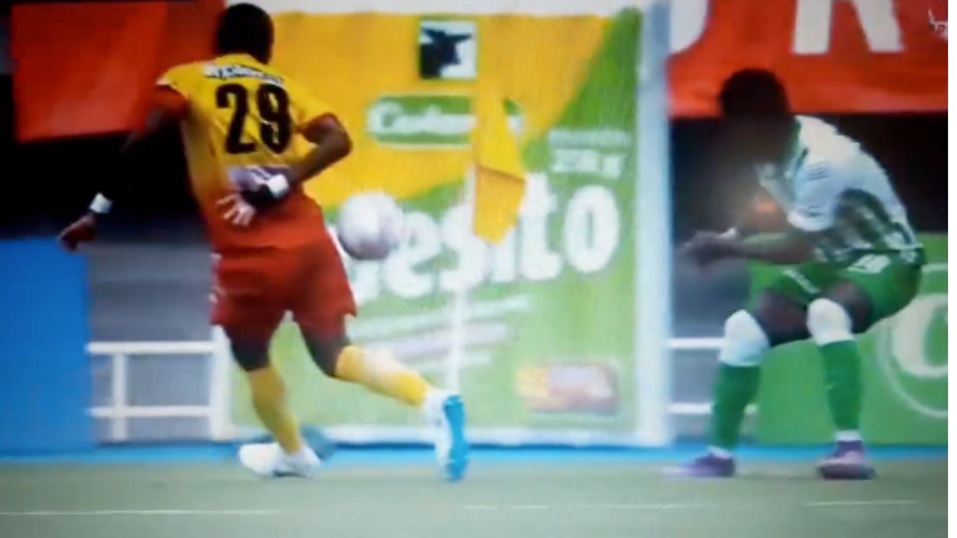 Nicolás Gallo pitó un polémico penalti a favor de Nacional.