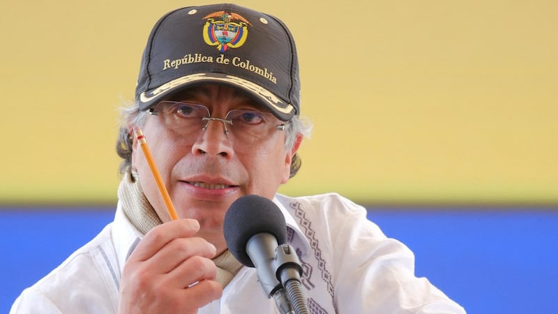 Petro denuncia amenazas de muerte contra sus nietas e hija en Francia.