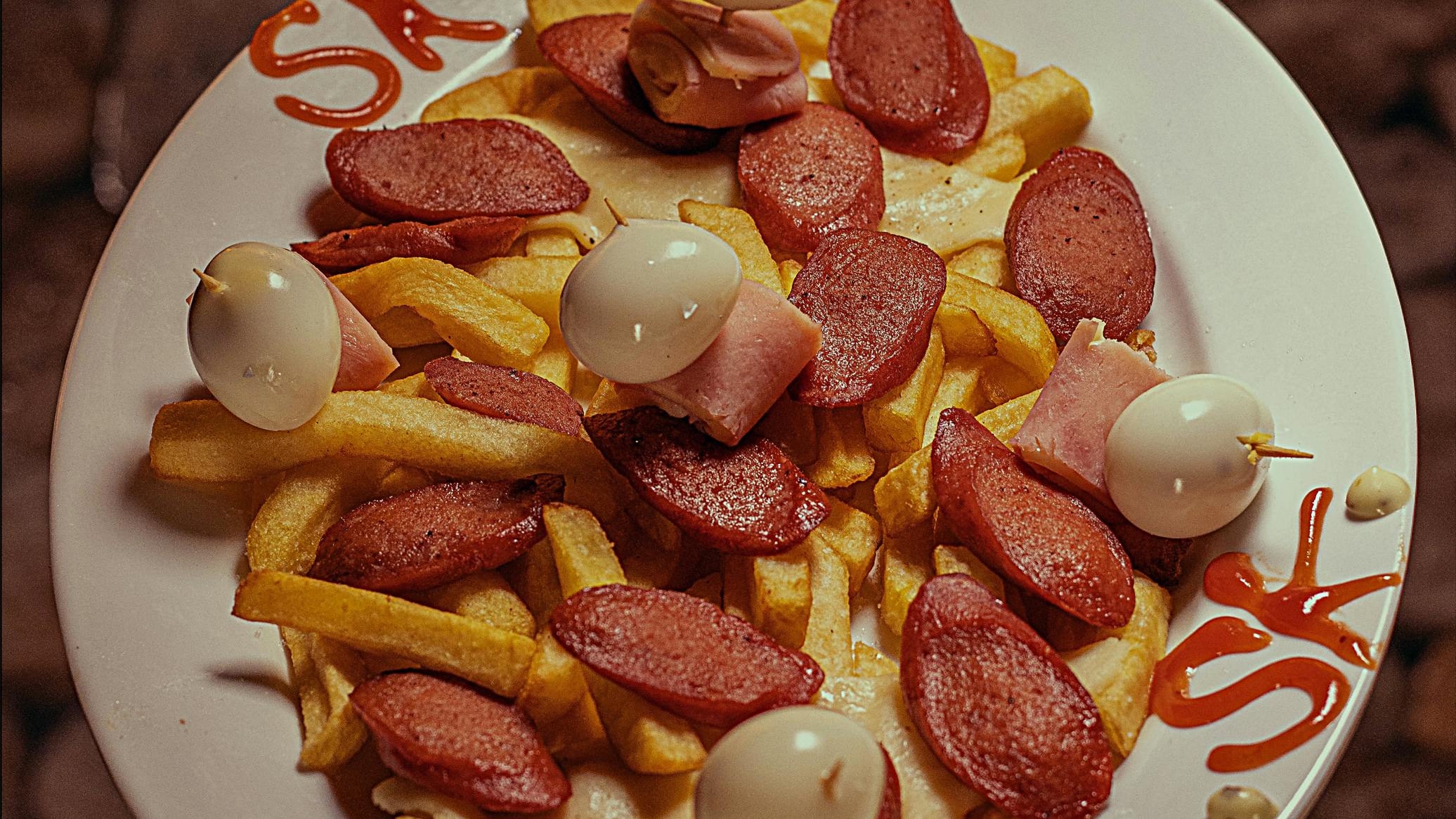 Llega el Salchipapa Fest Tour 2024 del 31 de mayo al 10 de junio.