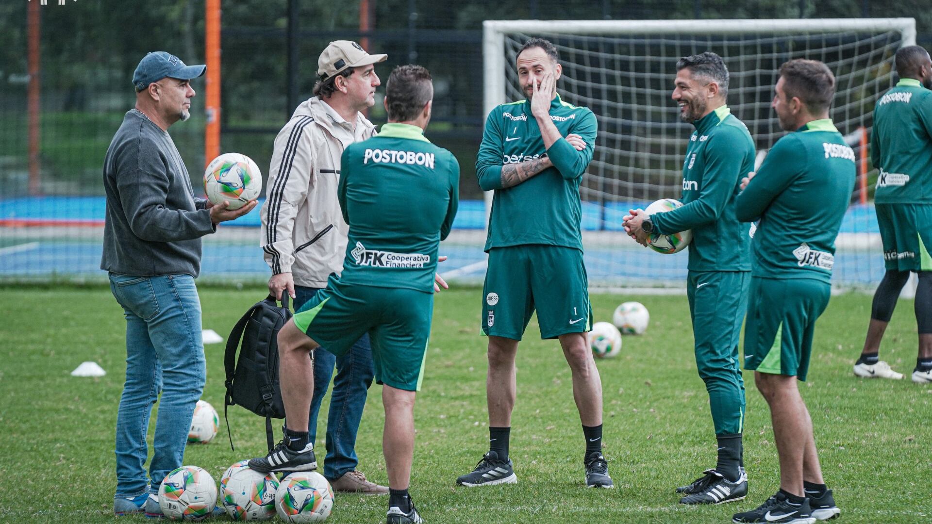 Néstor Lorenzo visitando a Nacional - Foto: Redes sociales del equipo