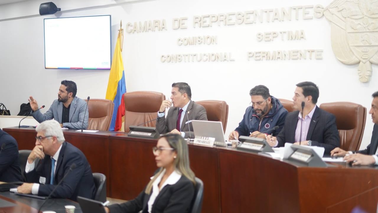 Comisión Séptima de la Cámara de Representantes en debate de la reforma a la salud