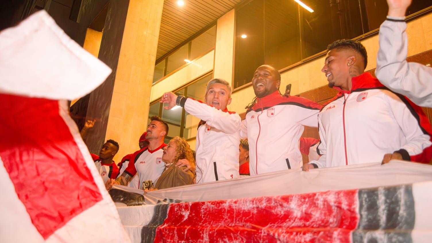 “Vamos a ganar juntos”: Hugo Rodallega se tomó la vocería de Santa Fe para el partido contra Nacional