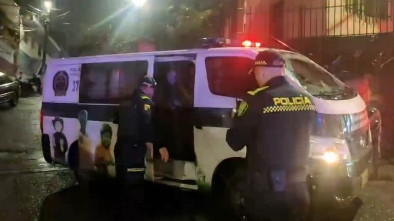 Rescatan a niña de solo 9 años que estaba encerrada en una vivienda llena de rejas