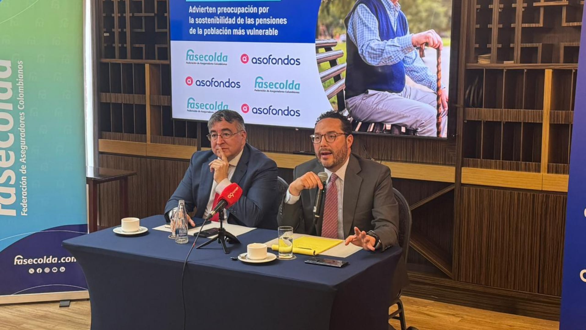 Gustavo Morales (Fasocolda) y Andrés Velasco (Asofondos).