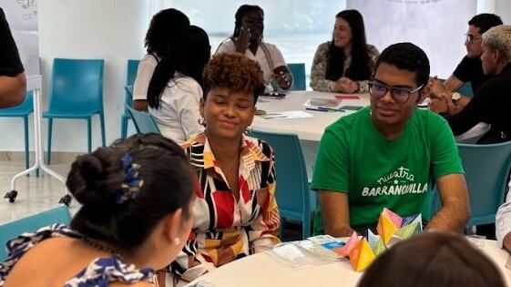 Cómo se conecta el talento con las oportunidades laborales en Colombia, según encuentro en Barranquilla.