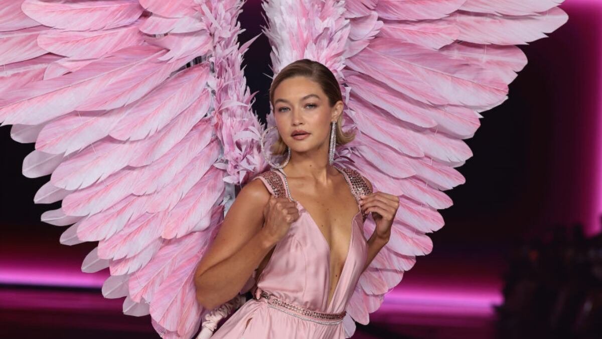 Los ángeles de Victoria’s Secret regresaron a las pasarelas
