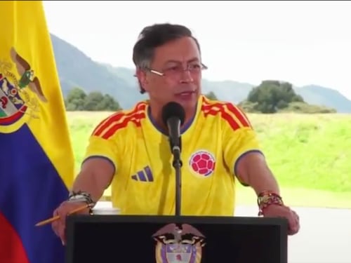 Petro volvió a encender la polémica con la camiseta de Colombia a horas del debut mundialista