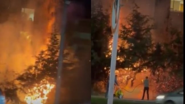 Foto incendio en Usaquén: llamas en separador vial causan caos en el norte de Bogotá.