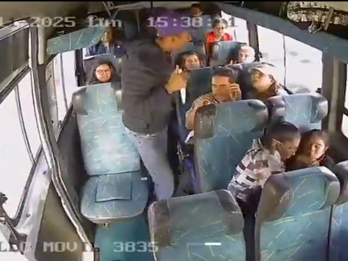 Habitantes de Soacha ya no pueden con los robos: Hurtan a 3 buses en menos de 24 horas