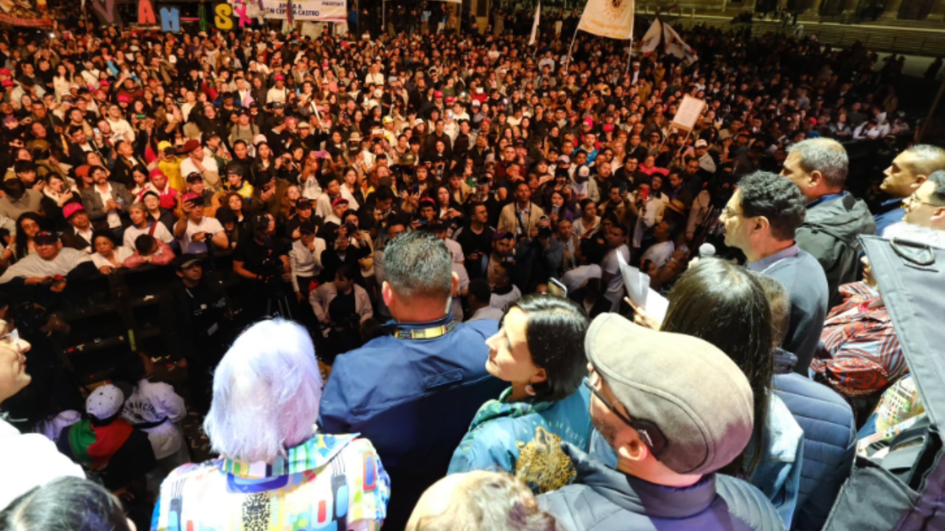 Iván Cepeda se consolida como el candidato con más posibilidades de llegar a la presidencia.