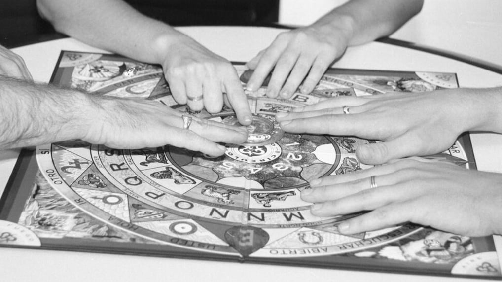 Tabla ouija - Imagen de referencia.