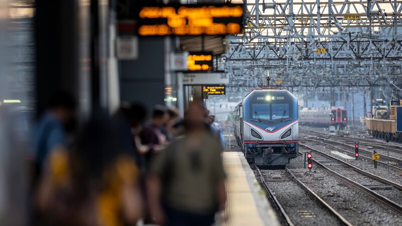 Seis personas en New York se llevaron un tren del metro por diversión, autoridades los buscan