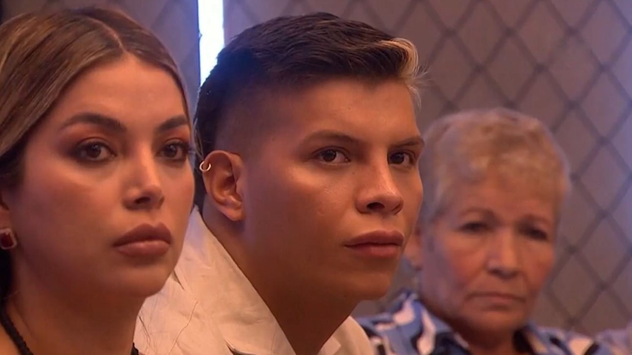 La mejor amiga de Emiro estuvo en horas de la noche gritando afuera de ‘La Casa de los Famosos’ y molestó a más de una participante por sus palabras.