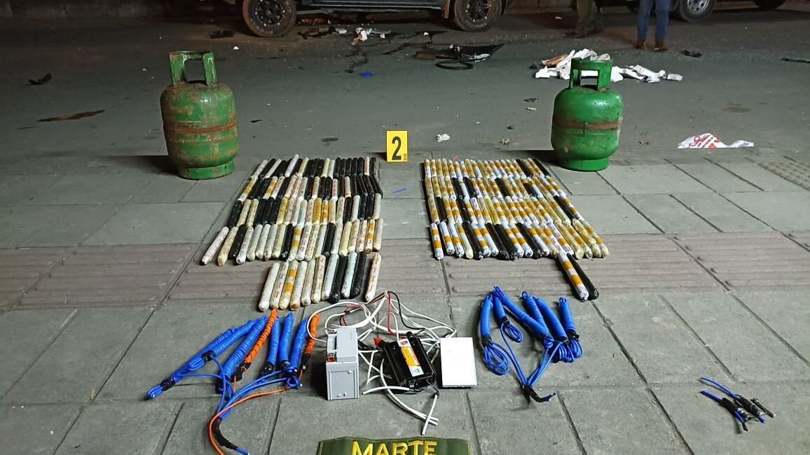 Explosivos hallados en carro bomba en Popayán.
