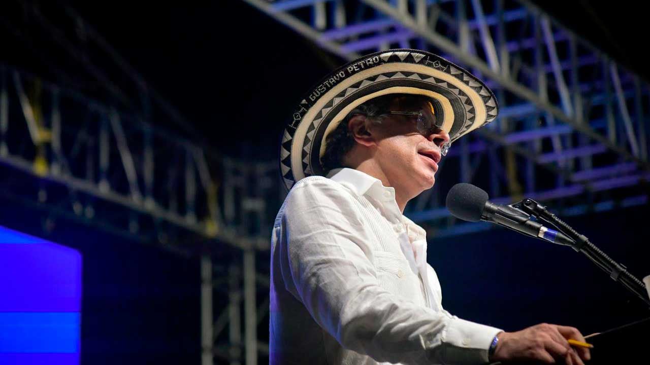 ‘Si muere una lengua, muere una civilización’: presidente Petro ordena recuperar la lengua zenú