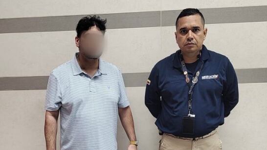 Otro extranjero inadmitido en Medellín