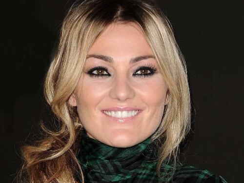 Amaia Montero sorprende al público en concierto de Karol G en Madrid tras dos años sin subirse a un escenario