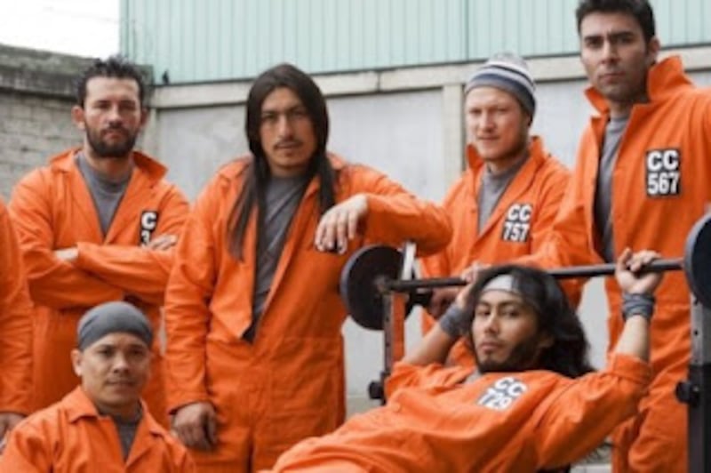 Pandillas, Guerra y Paz