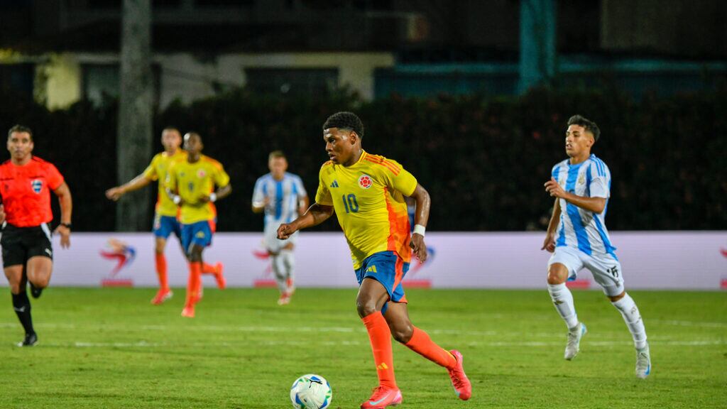 Segunda derrota consecutiva y Colombia se aleja del título del Sudamericano