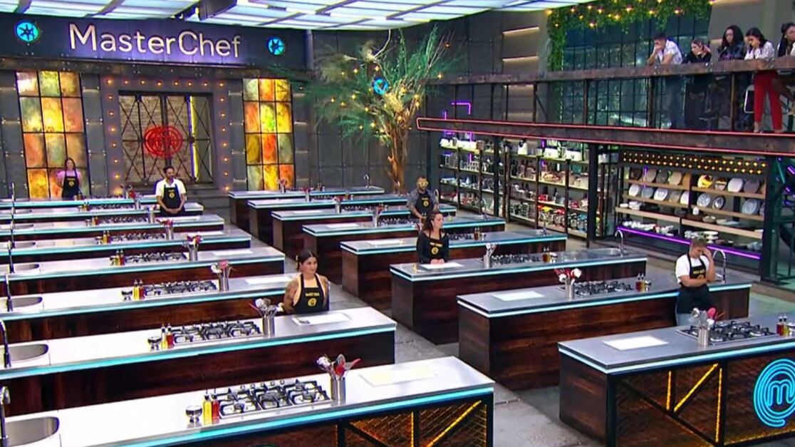 De los participantes que van a reto de eliminación hay tres que los televidentes quieren fuera de 'MasterChef Celebrity'
