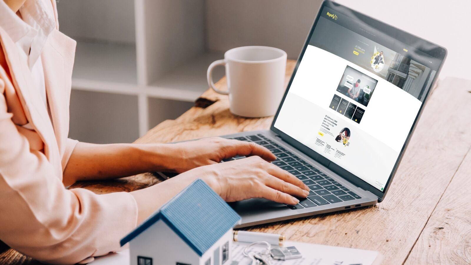 Foto CRM con WhatsApp y IA: la estrategia clave del sector constructor para crecer en 2025 y 2026.