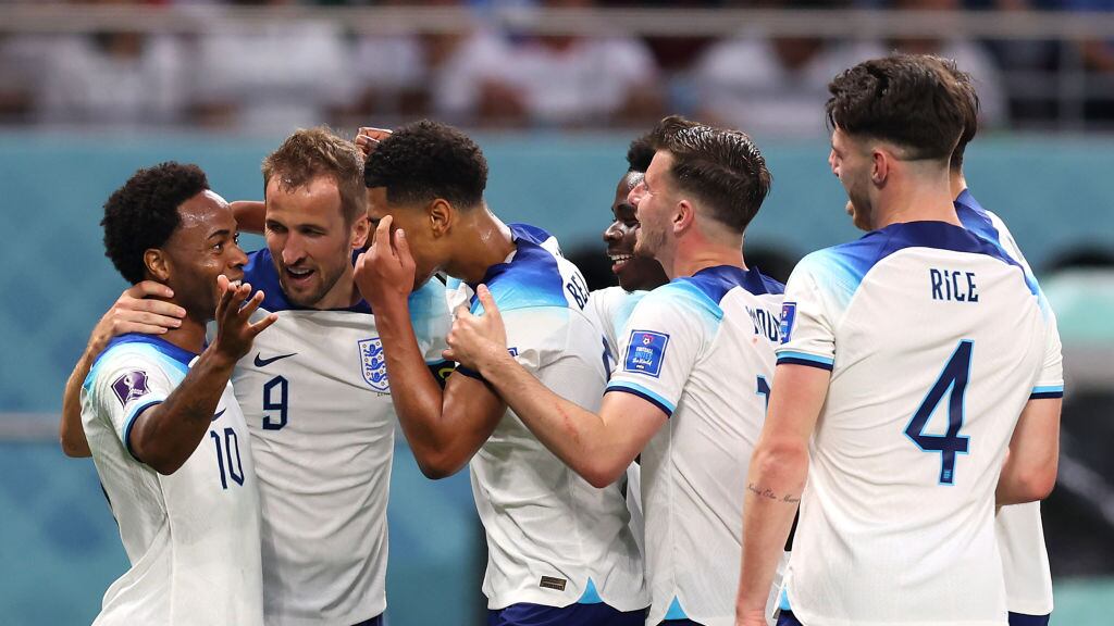 Sterling debió abandonar Qatar 2022 por asalto armado a su casa