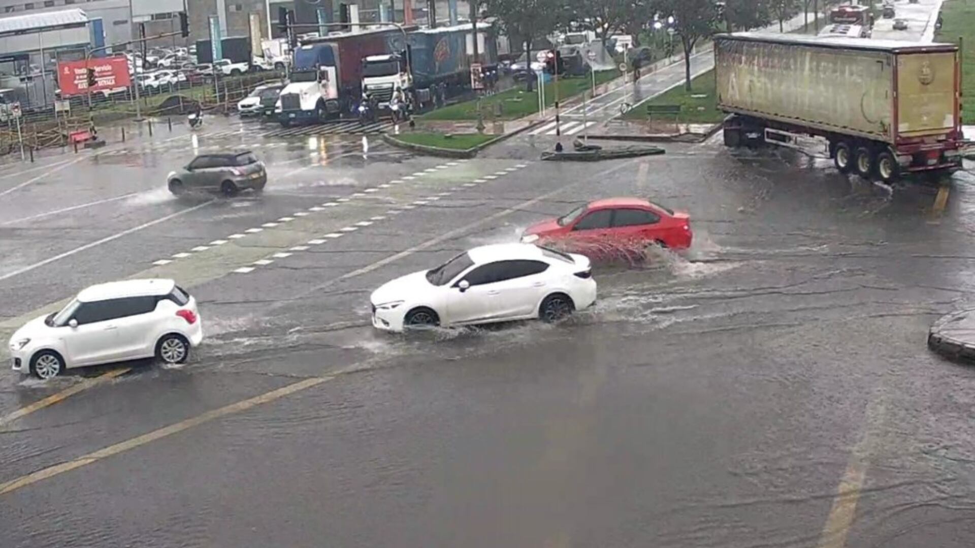 Graves inundaciones en Bogotá por fuertes lluvias en la ciudad ¿Llegó el fenómeno de la niña?