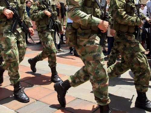 El Ejército pide disculpas a familiares de soldado muerto en Dagua