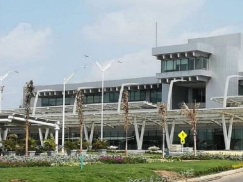Emergencia de avión con tren de aterrizaje provocó cierre del aeropuerto en Barranquilla