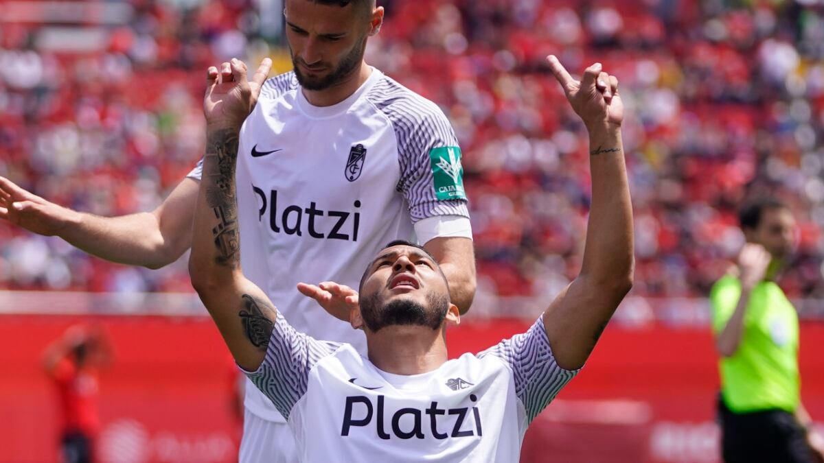 Luis Suárez no se esconde en los momentos claves y marcó en partido crucial