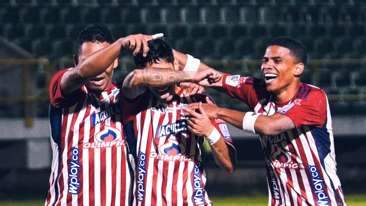 César Farías habría tomado drástica medida en Junior mientras el Carnaval de Barranquilla