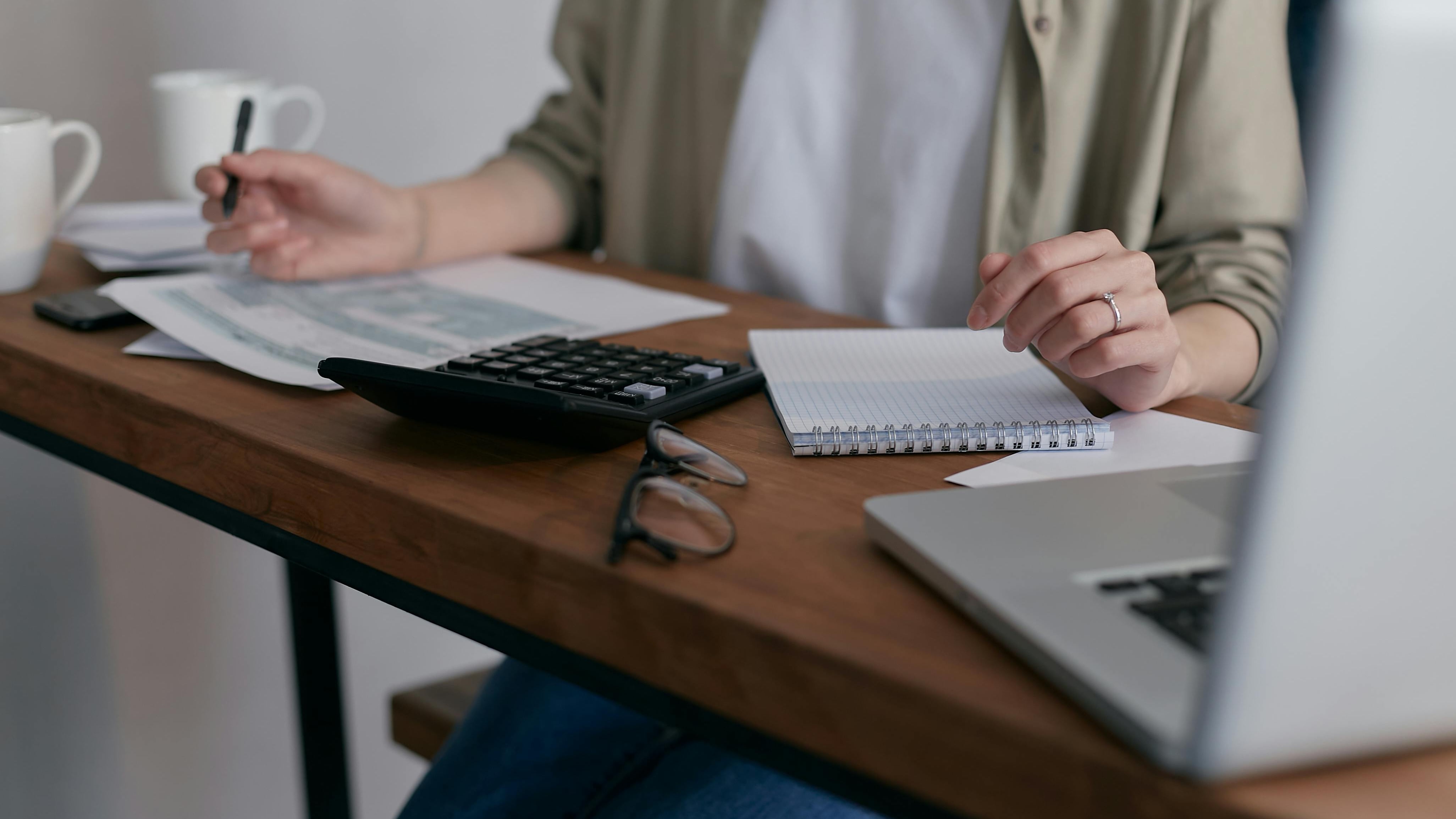 Te mostramos algunas estrategias que utilizan los profesionales exitosos para financiar su MBA sin endeudarse demasiado. Desde becas hasta programas de patrocinio empresarial