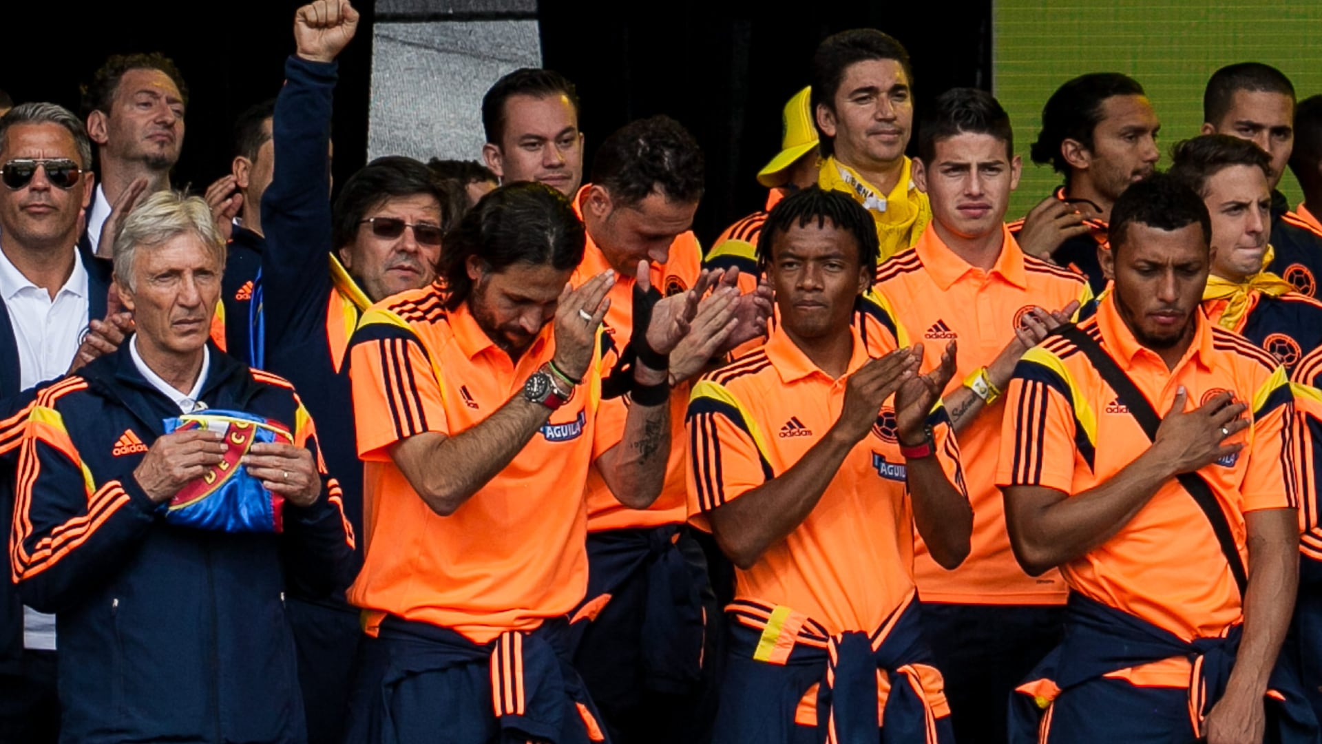 Jugador de Colombia en el Mundial 2014 estalló contra hincha que cuestionó su sexualidad.
