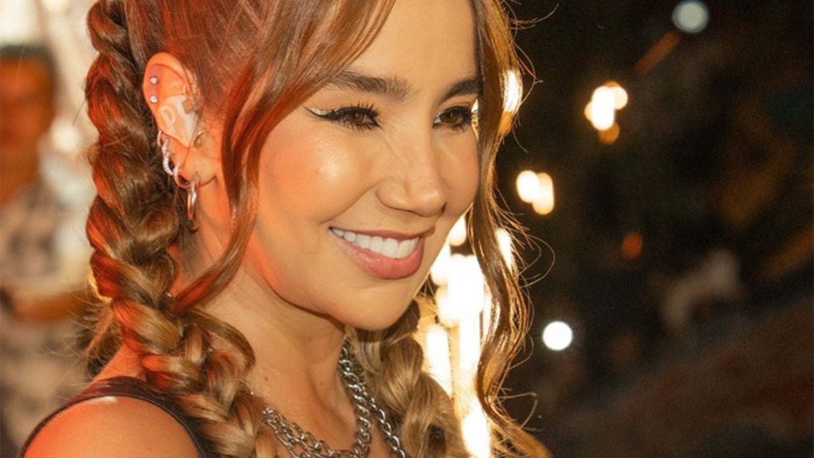 Paola Jara cambió de look.