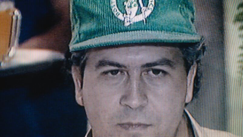 Famoso cantante presumió gorra que usó Pablo Escobar y generó polémica