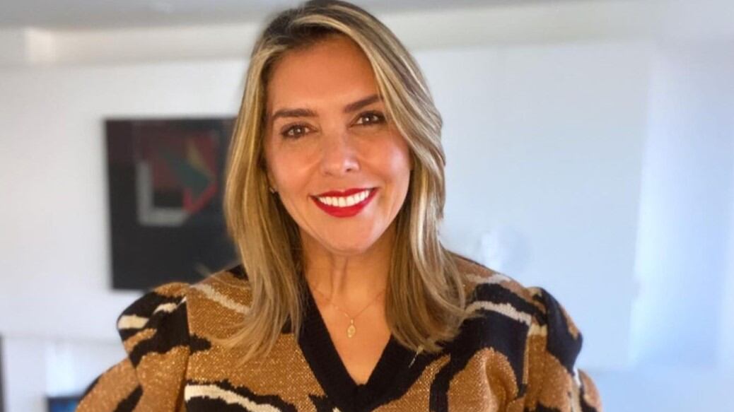 La presentadora Mónica Rodríguez usó una caricatura que invita a la reflexión de todos ante el conflicto en Israel y Palestina.