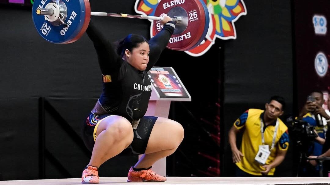 Yairan Tysforod es una nueva campeona mundial juvenil de levantamiento de pesas en arranque