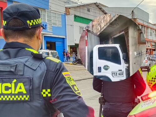 Inspector de la Policía de Soacha es señalado de acoso sexual a joven guardia seguridad: video que destapó el caso